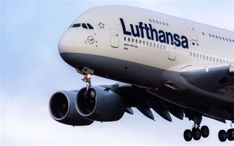 Is Lufthansa preparing to bring back its A380s? - AeroTime