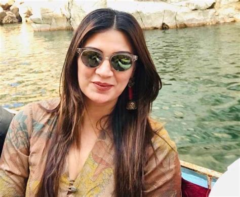 sonia kapoor reshammiya biography wiki age date  birth husband