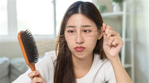 Penyebab Rambut Rontok Parah Sampai Berserakan Di Mana Mana Dan Cara