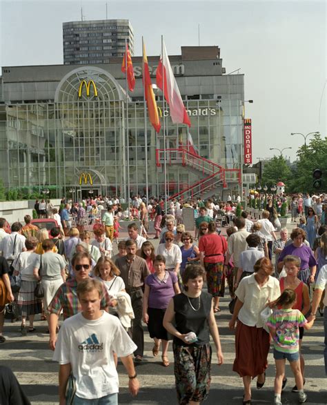 Pierwszy Mcdonald S W Polsce Otwarto Lata Temu Wiadomo Ci