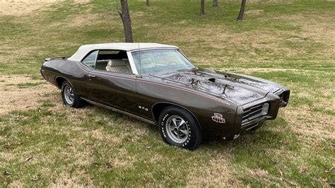 1969 Pontiac GTO Judge Ram Air III GAA Classic Cars February 2022 Auction