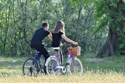 Free picture: boyfriend, enjoyment, forest trail, girlfriend, nature