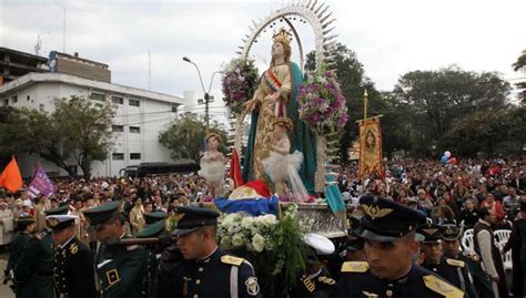 La Fiesta De La Virgen De La Asunción Se Celebra De Forma Diferente En Muchos Países Del Mundo