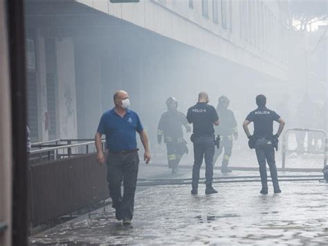 Incendio In Una Palazzina A Roma In Zona Colli Aniene Il Sole Ore