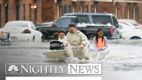 Historic Flooding In Southern U S People Rescued From Rooftops And