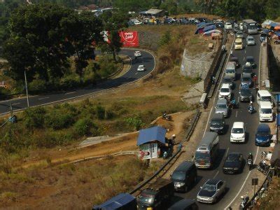 Arus Balik Lingkar Gentong Antara Foto