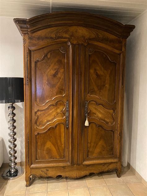 Proantic Armoire Louis Xv Chapeau De Gendarme