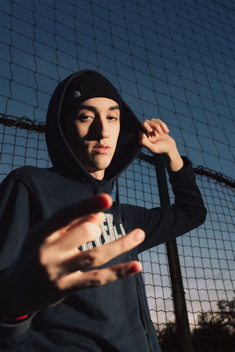 HEADOWS: il nuovo singolo “UMILI” mette in mostra il lato più intimo