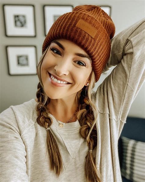 12 Coolest Beanie Hairstyles For All Hair Types