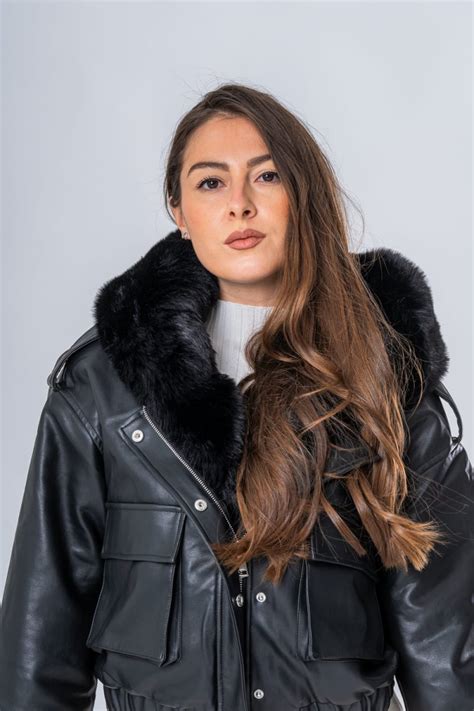 Veste Capuche En Simili Cuir Et Fausse Fourrure Cinelle Paris Mode