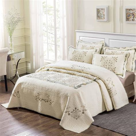 Amazon Xslive Piece Elegant Floral Embroidered Quilt Set