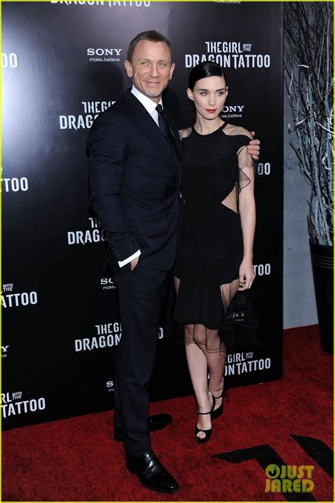 Daniel Craig & Rooney Mara Premiere 'Dragon Tattoo' in NYC: Photo ...