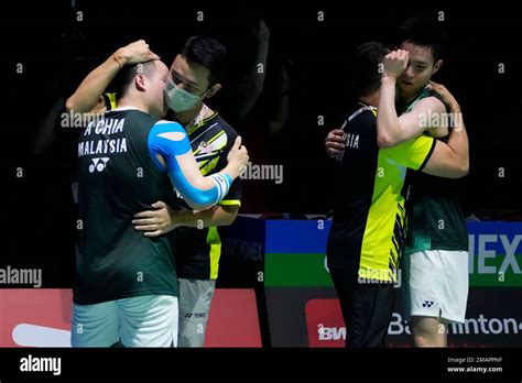 Malaysia S Aaron Chia Left And Soh Wooi Yik Celebrate With Team