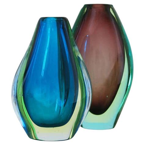 Pair Of Mod 1960s Italian Cased Glass Vases For Sale At 1stdibs 1960s Glass Vases