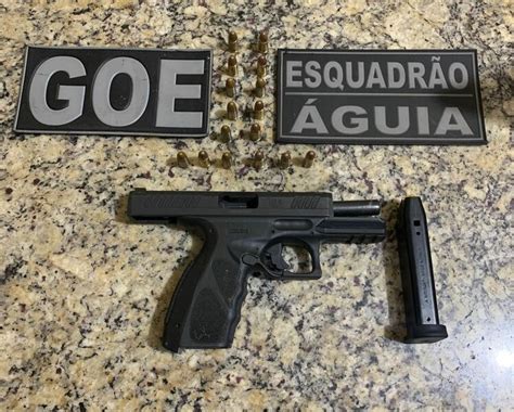 Pol Cia Militar Retira Tr S Armas De Fogo De Circula O Em Caxias