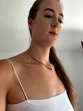 EllaMae Nude Stripping On Cam For Live Sex Video Show ElitdModels