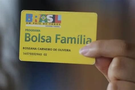 ExpressoPB Governo diz ter excluído 400 mil beneficiários do Bolsa