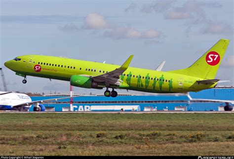 VP BND S7 Siberia Airlines Boeing 737 83N WL Photo By Mihail