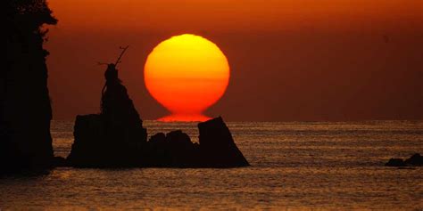 幸運の夕日「宿毛 だるま夕日」日本の絶景 Jtb 感動の瞬間（とき）