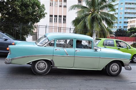 Five Giants: Cuba- vintage cars!