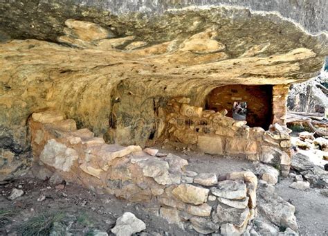 Native American Cliff Dwellings in Walnut Canyon National Monument Stock Image - Image of ...