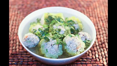 Stuffed Bitter Melon Soup Canh Kho Qua Youtube