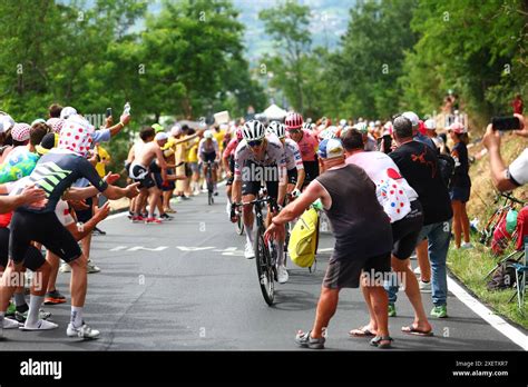 RIMINI ITALIA GIUGNO 29 Durante La Prima Tappa Della 111a Edizione