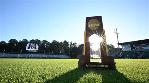 Ncaa Di Womens Soccer Committee To Reveal In Season Top 16 Thursday