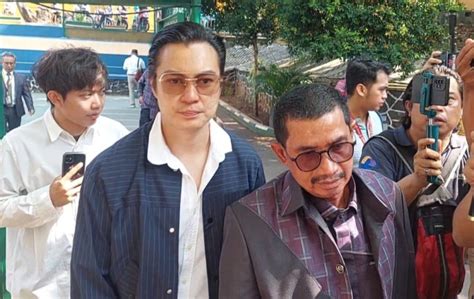 Baim Wong Hadirkan Saksi Dan Bukti Dalam Sidang Perceraian Dengan