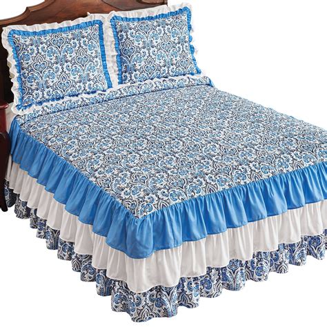 Quilts and Bedspreads | Luxury bedspreads, Designer bed sheets, Bed spreads