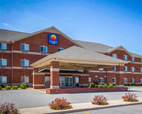 Comfort Inn Hotels in Lansing, IL by Choice Hotels