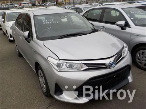 Toyota Axio X HYBRID 4 SILVER 2018 For Sale In Gulshan Bikroy