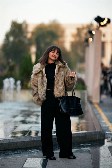 Pantalones Negros De Zara Con Efecto Antiedad Que Tienes Que Fichar