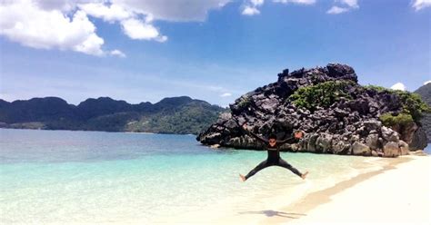 Caramoan Island Hopping Private Tour - Klook Philippines