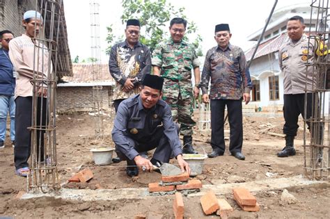 Di Peletakan Batu Pertama Wali Kota Serang Mushola Sebagai Sarana