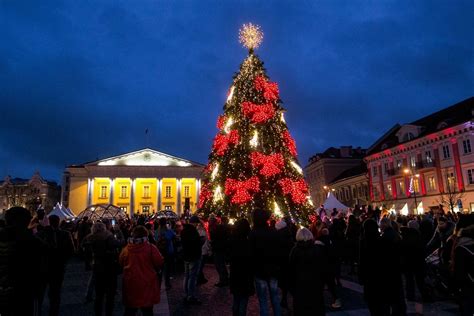 Space At Town Hall Sq Brimming With Christmas Secrets Endelfi