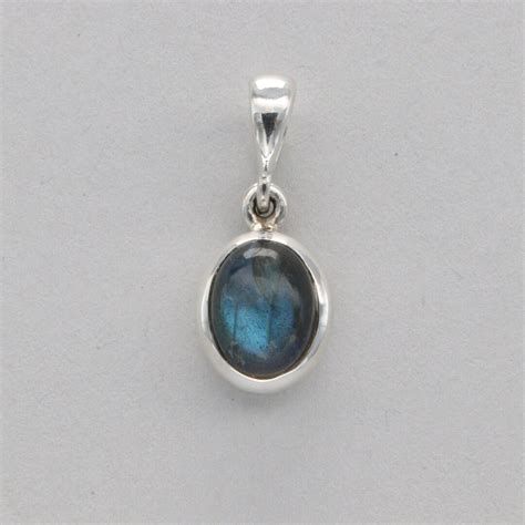 Sterling Silver Oval Labradorite Pendant Sterling Silver Pendantif