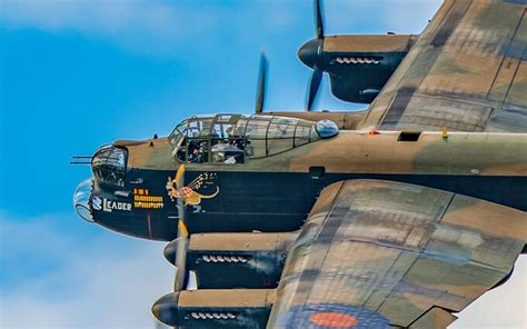 Pictured: Lancaster Bomber takes to the sky in Northamptonshire