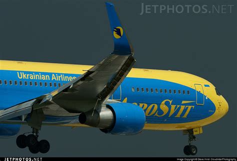 UR AAI Boeing 767 33A ER AeroSvit Ukrainian Airlines Steve Hirst