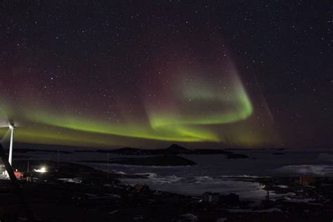 Aurora Antarctica | Natural landmarks, Northern lights, Landmarks