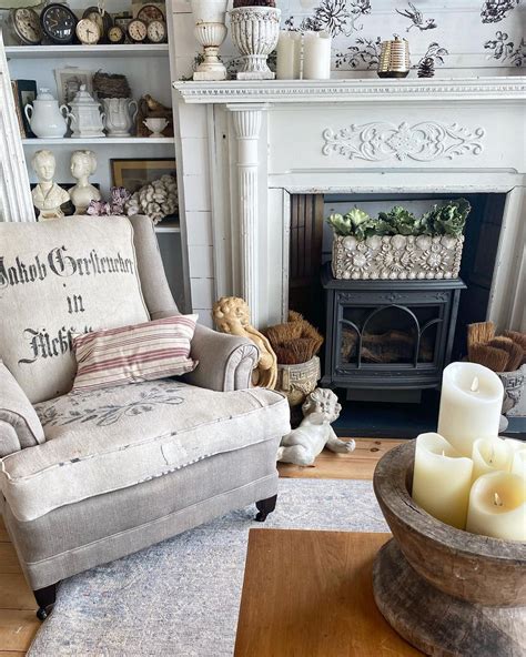 25 Cozy Winter Cottage Decor Ideas - Talkdecor