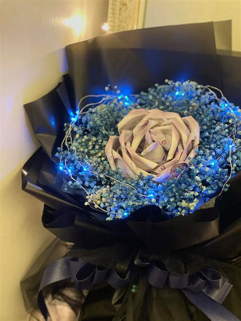 Jambangan Bunga Duit Bouquet Duit Rm100 Gubah Duit Kertas Menjadi