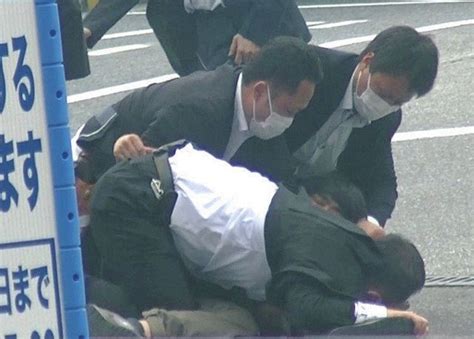 【安倍銃撃】致命傷を与えた銃弾がいまだ見つからない模様！！！！！ ゆるゆるジケン～ご近所できごと報道～