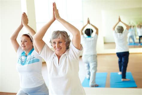 Yoga para aliviar los síntomas de la menopausia Estilo de Vida