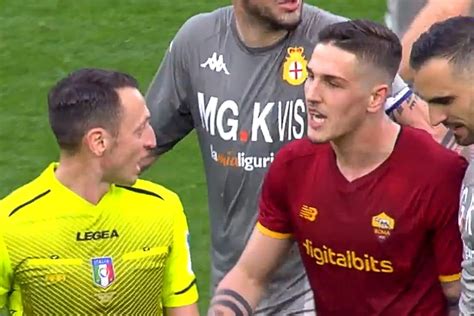 Abisso Stravolge Roma Genoa Zaniolo Perde La Testa Urla All Arbitro