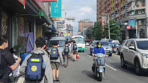 竹市光復路學生與車爭道景象曝 民代今會勘爭通學空間 桃竹苗 地方 聯合新聞網