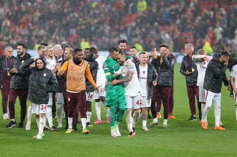 Son Dakika Galatasaray UEFA Şampiyonlar Ligi A Grubu nda kaçıncı