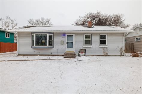 1921 16th St S, Fargo, ND 58103 | MLS# 24-104 | Trulia