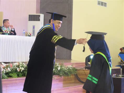 Wisuda Gelombang I Untirta Tahun Rektor Wisudawan Harus Memiliki