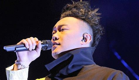 Hong Kong Pop Star Eason Chan Massive Hit At 02 Pop Star Chan Pop